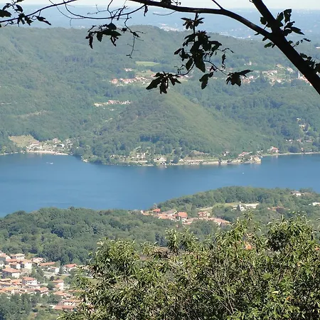 Villino Camparbino Vista D Orta *