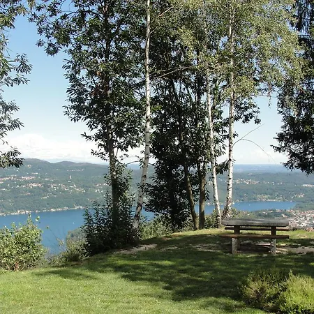 Villino Camparbino Vista D Orta Madonna del Sasso