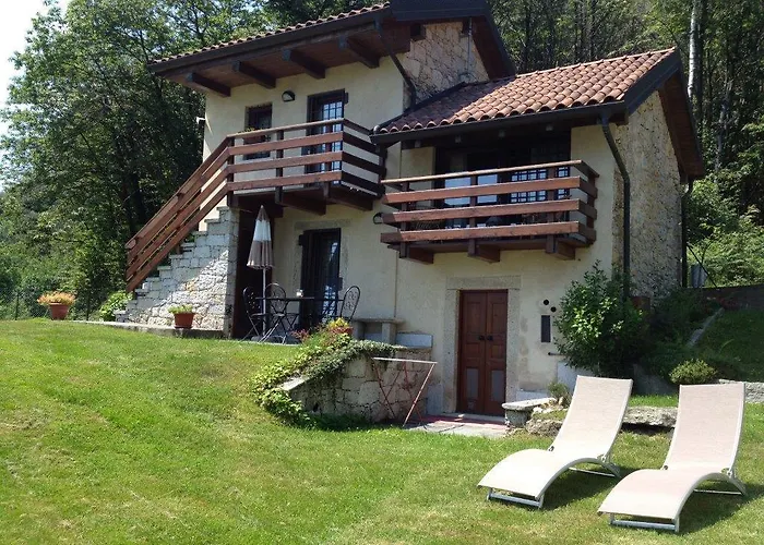 Villino Camparbino Vista D Orta *