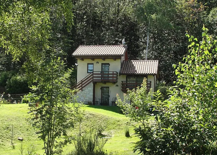 Villino Camparbino Vista D Orta 别墅 *